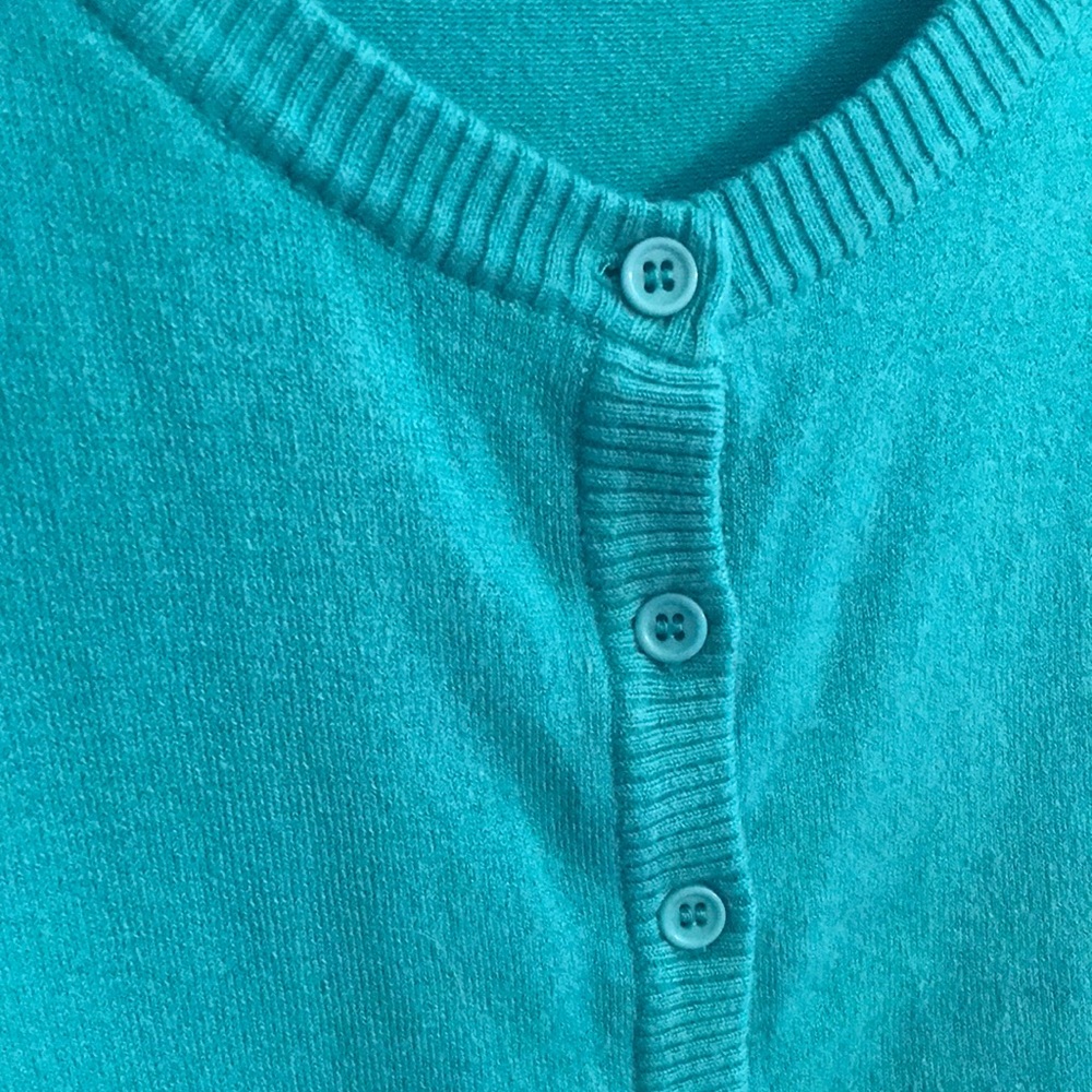 Cropped Green Cardigan - Picture 2 of 4